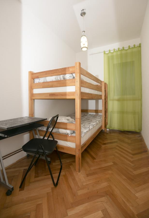 Downtown 3 Bedroom Apartment Szarajevó Kültér fotó