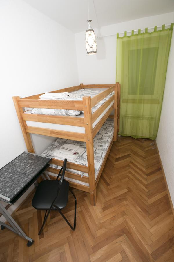 Downtown 3 Bedroom Apartment Szarajevó Kültér fotó