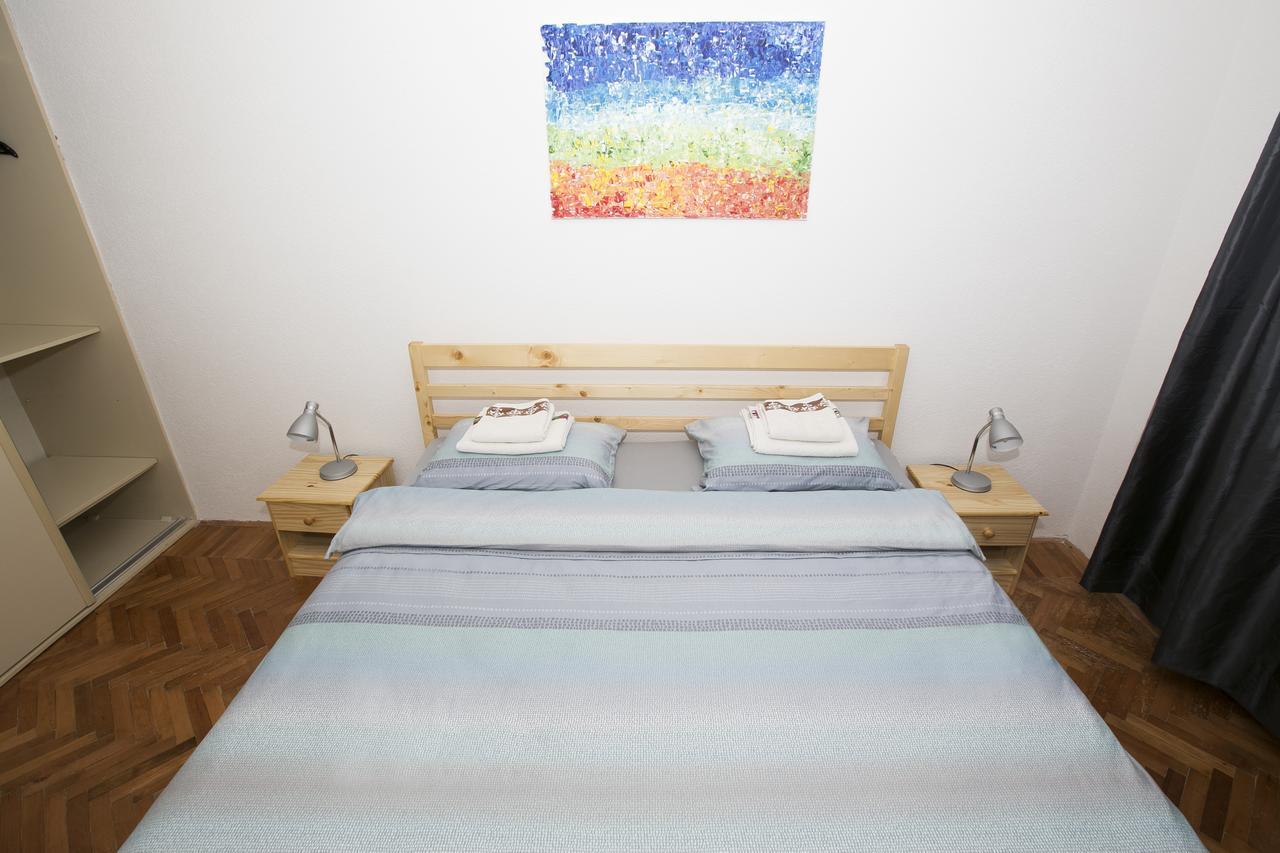 Downtown 3 Bedroom Apartment Szarajevó Kültér fotó