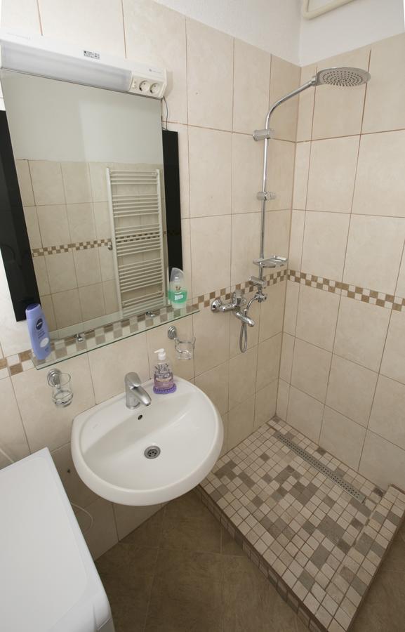 Downtown 3 Bedroom Apartment Szarajevó Kültér fotó